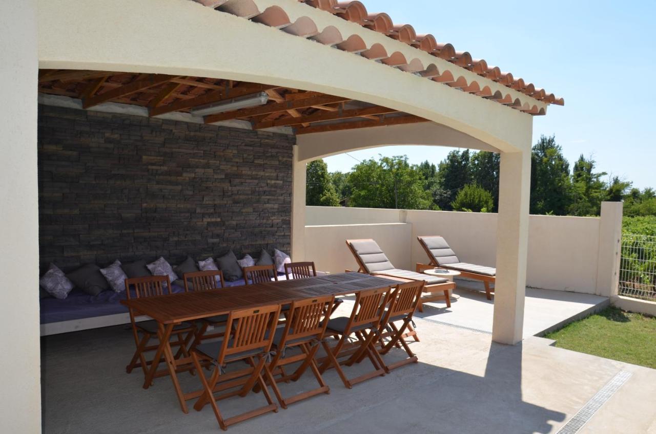 Apartamento Vue Sainte Victoire, Proche Aix-En-Provence Pourrieres Exterior foto